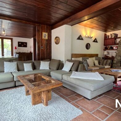 Maison 6 pièces 1800000 €