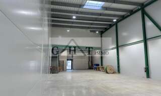 Local industriel  315 m² à louer à Bernes-sur-Oise (95340)