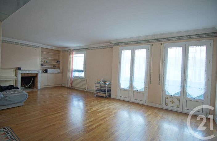 T4 — photo 3