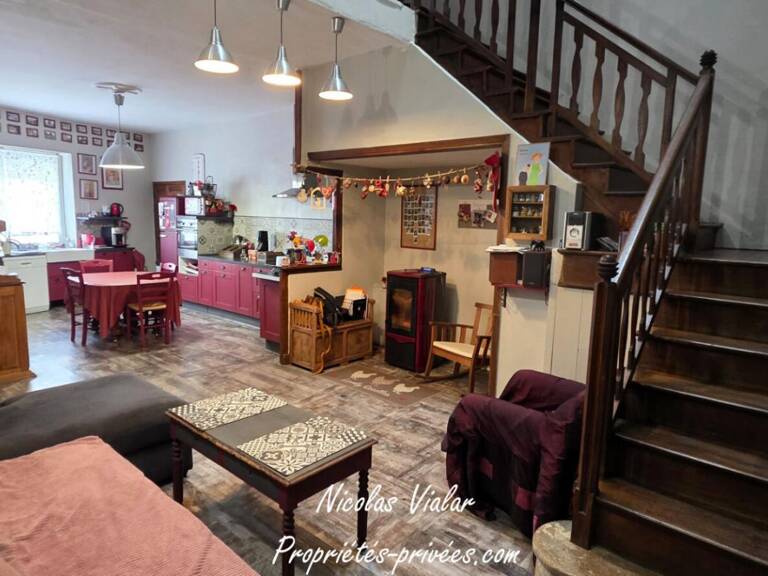 Maison de village de 200 m² à Sauzet — photo 1