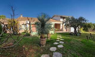 Maison 7 Pièces 155 m² à vendre à Saint-Saturnin-lès-Avignon (84450)