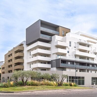 Appartement 4 pièces 351579 €