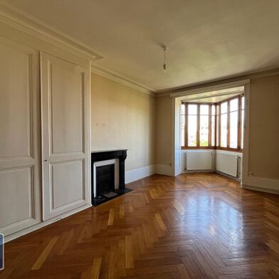 Appartement 2 pièces 687 €