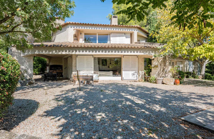 Villa d'architecte avec piscine balinaise à 1 km de la mer — photo 2