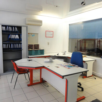 Commerce  119000 €