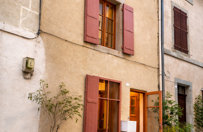 maison de village avec garage — photo du bien