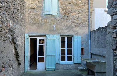 Maison de village avec cour — photo du bien