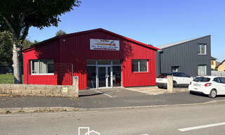 Local industriel  424 m² à vendre à Flavin (12450)