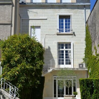 Maison 6 pièces 1105 €