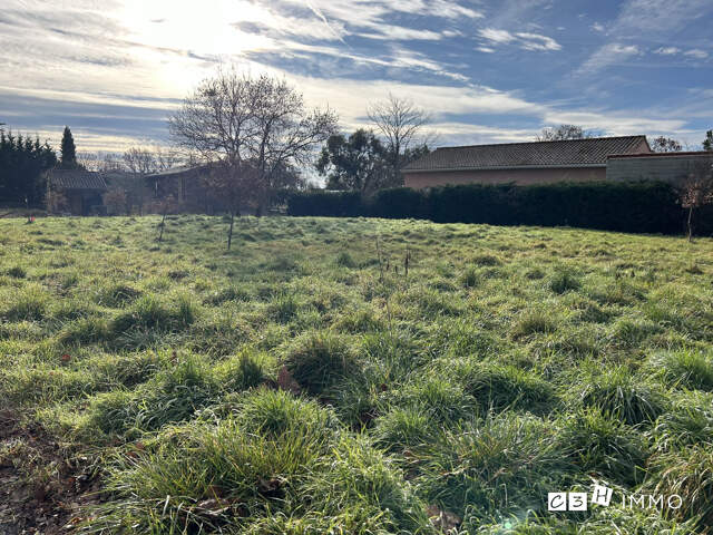 Terrain à vendre Lherm — photo du bien
