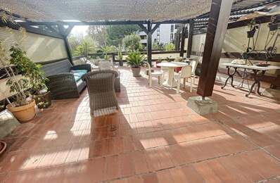 Perpignan route de Canet t3 terrasse 47m2 cave parking possible — photo du bien