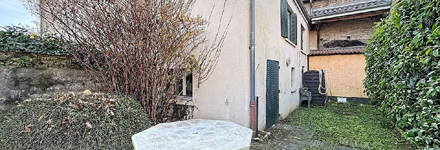 Maison 6 Pièces 167 m² à vendre à Lugny (71260)