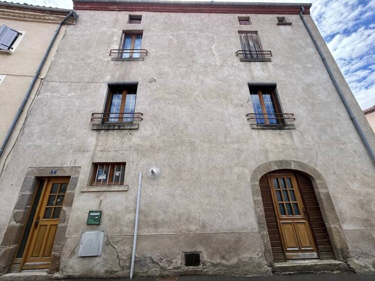 Maison de bourg avec terrasse et garage — photo 1