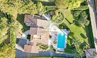 Maison 5 Pièces 181 m² à vendre à Roquefort-les-Pins (06330)