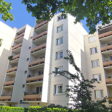 Appartement 4 pièces 234000 €