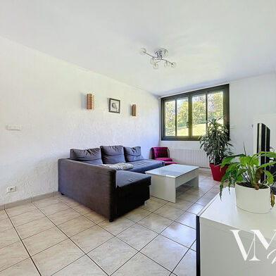 Appartement 4 pièces 219000 €