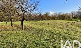 Terrain  800 m² à vendre à Saint-Ciers-Champagne (17520)