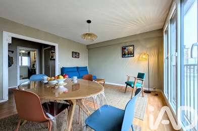 Appartement 3 pièces 840 €