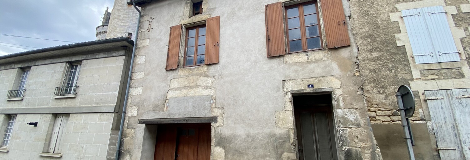 Maison 3 Pièces 55 m² à vendre à La Rochefoucauld-en-Angoumois (16110)