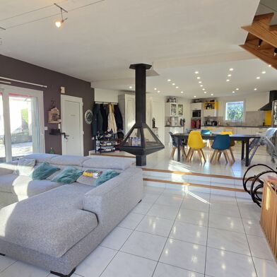 Maison 8 pièces 365000 €