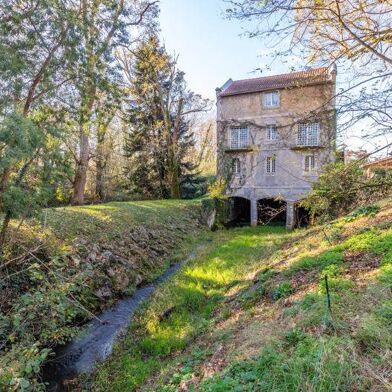 Maison 7 pièces 369600 €