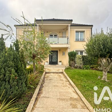 Maison 8 pièces 709000 €