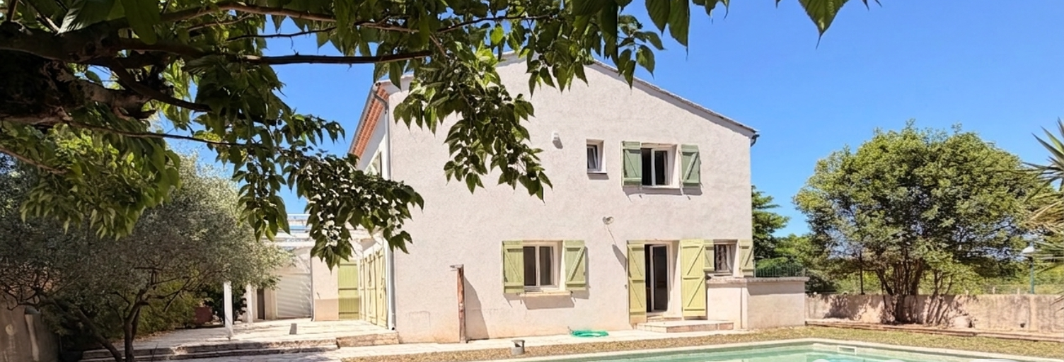 Maison 10 Pièces 266 m² à vendre à Nîmes (30900)