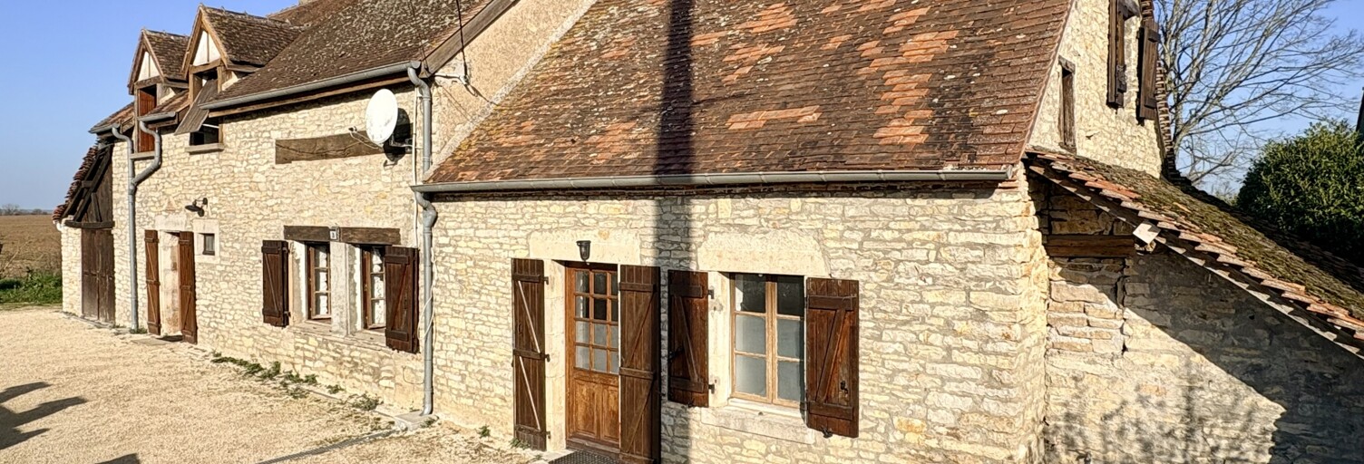Maison 5 Pièces 137 m² à vendre à Saint-Aignan-des-Noyers (18600)