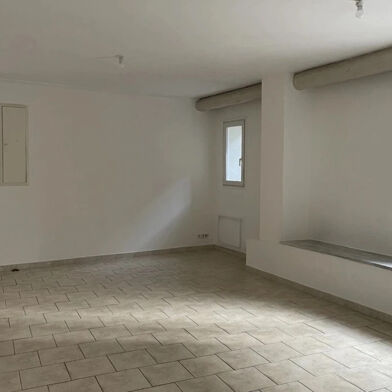Appartement 3 pièces 850 €
