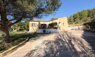 Maison 5 Pièces 130 m² à vendre à Saint-Mitre-les-Remparts (13920)