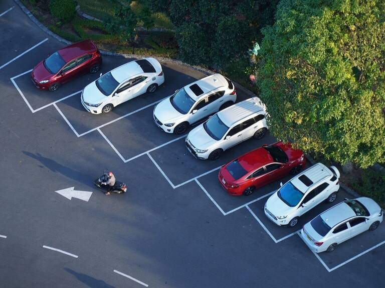 PARKING NIEUL SUR MER — photo 1