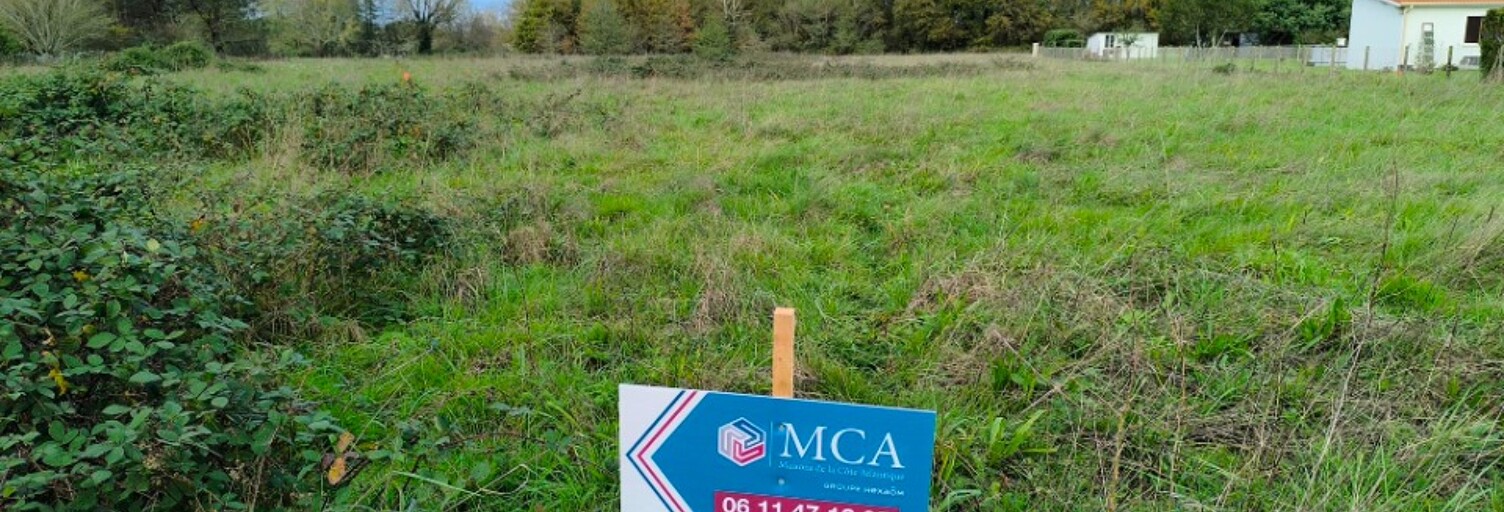 Terrain  950 m² à vendre à Bedenac (17210)