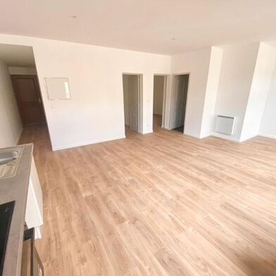 Appartement 3 pièces 680 €