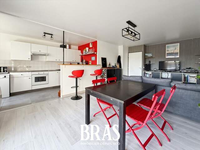 REZE MAIRIE - Appartement T3 + BALCON + PARKING — photo du bien
