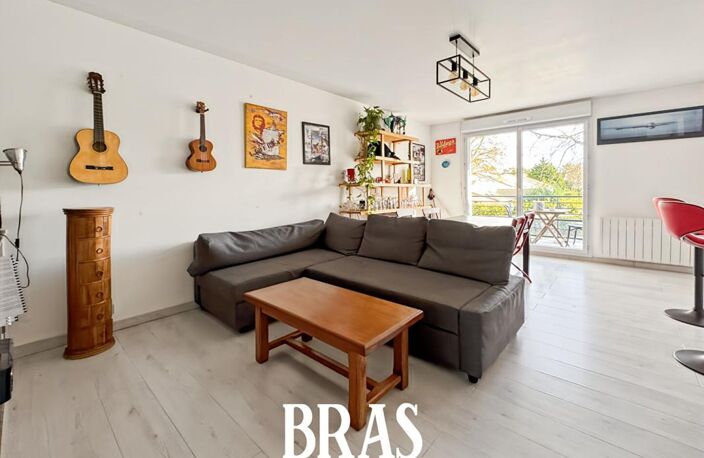 REZE MAIRIE - Appartement T3 + BALCON + PARKING — photo 2