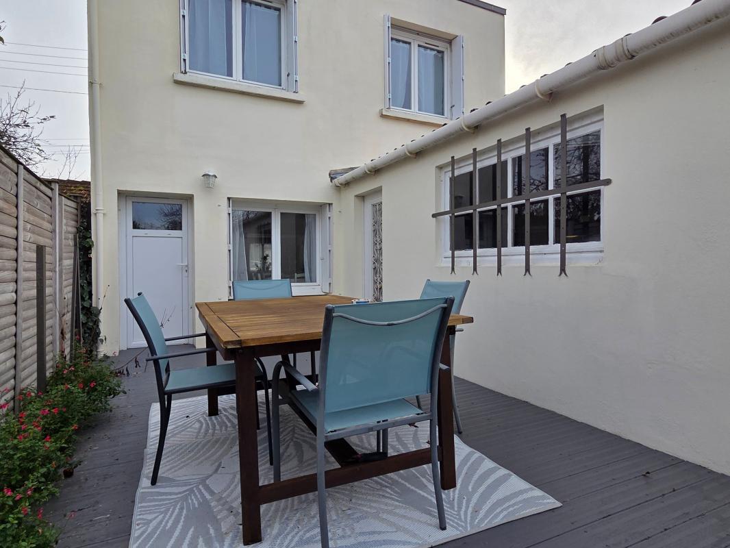 Villa / Maison  T5 à vendre Rochefort 17300