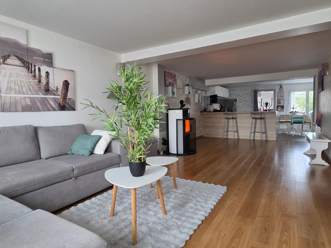 Villa / Maison  T5 à vendre Rochefort 17300