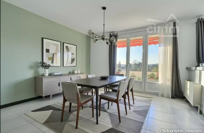 À VENDRE MONTÉLIMAR - APPARTEMENT T3 + BALCON + CAVE + GARAGE — photo 2