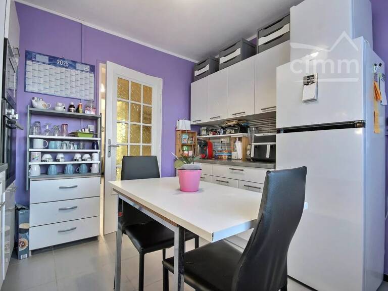 À VENDRE MONTÉLIMAR - APPARTEMENT T3 + BALCON + CAVE + GARAGE — photo 1