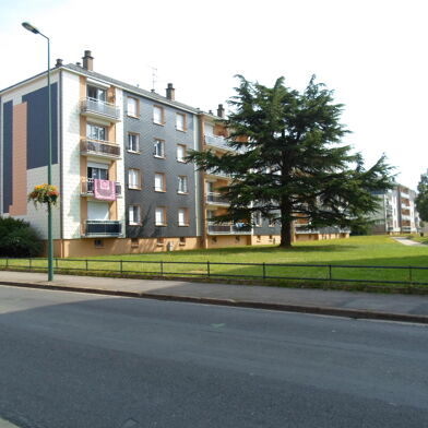 Appartement 3 pièces 311 €