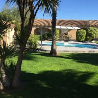 Maison 5 pièces 890400 €