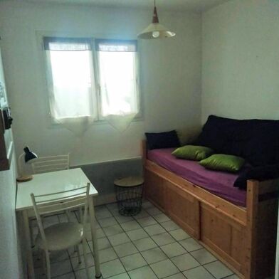 Appartement 1 pièces 490 €