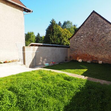 Maison 6 pièces 104000 €