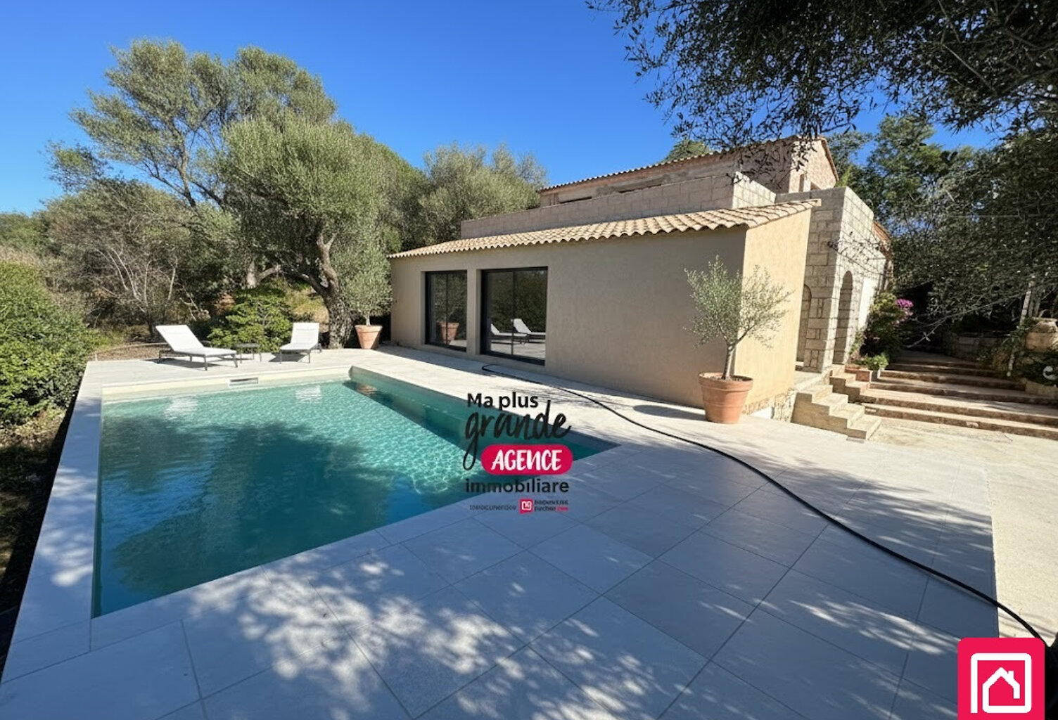 Maison à rénover  proche de la plage de PINARELLO - 20144 STE LUCIE DE PORTO-VECCHIO  - CORSE DU SUD - FRANCE — photo 1