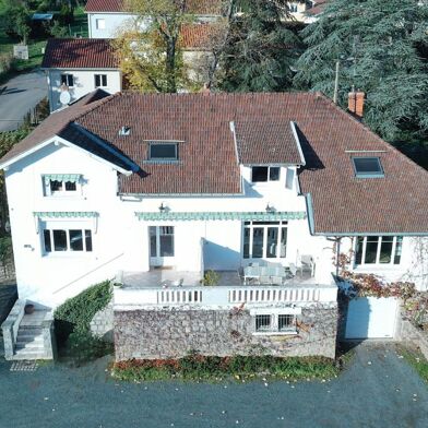 Maison 350 pièces 738000 €