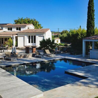 Maison 9 pièces 849000 €