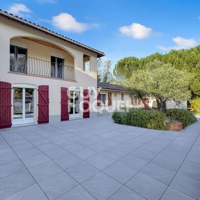 Maison 7 pièces 528000 €