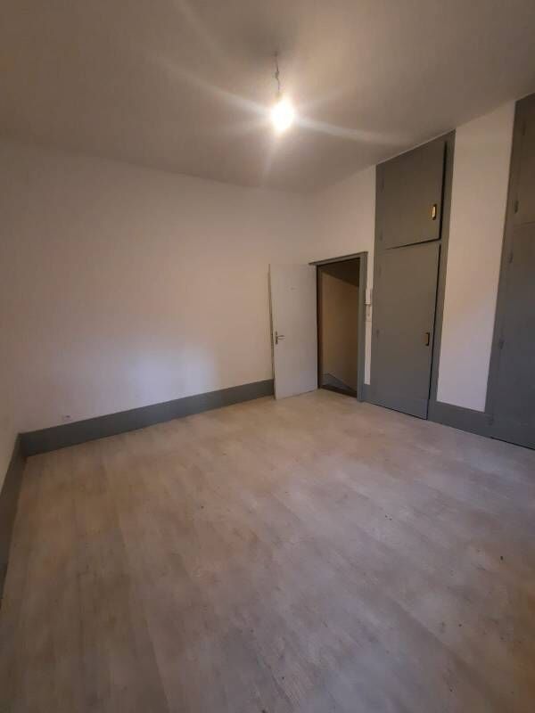 Location T1 22 m² à Nuits-Saint-Georges 330 ¤ CC /mois