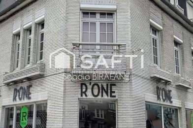 Commerce 3 pièces 2700 €