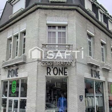 Commerce 3 pièces 2700 €